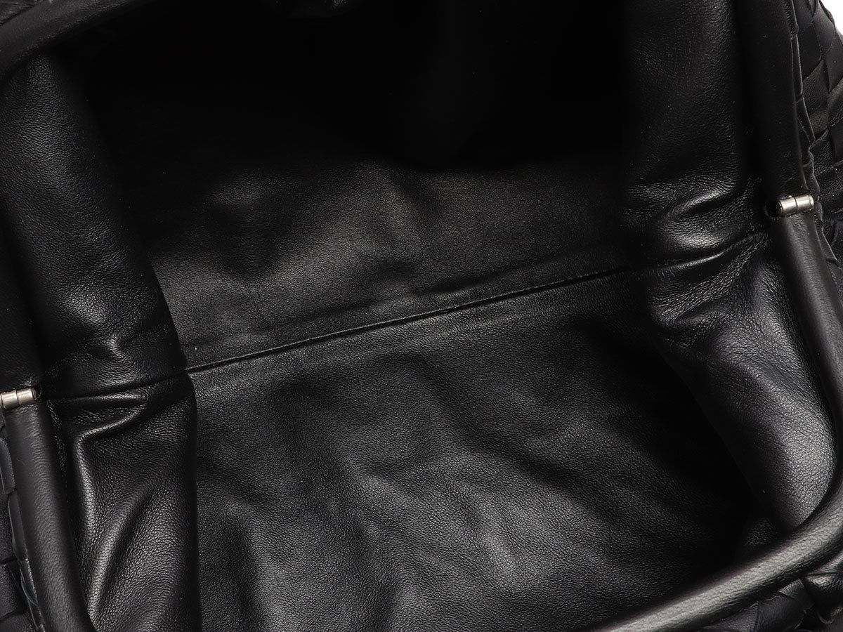 Bottega Veneta's Maxi Black Intrecciato Nappa The Pouch - Ann's Fabulous  Closeouts