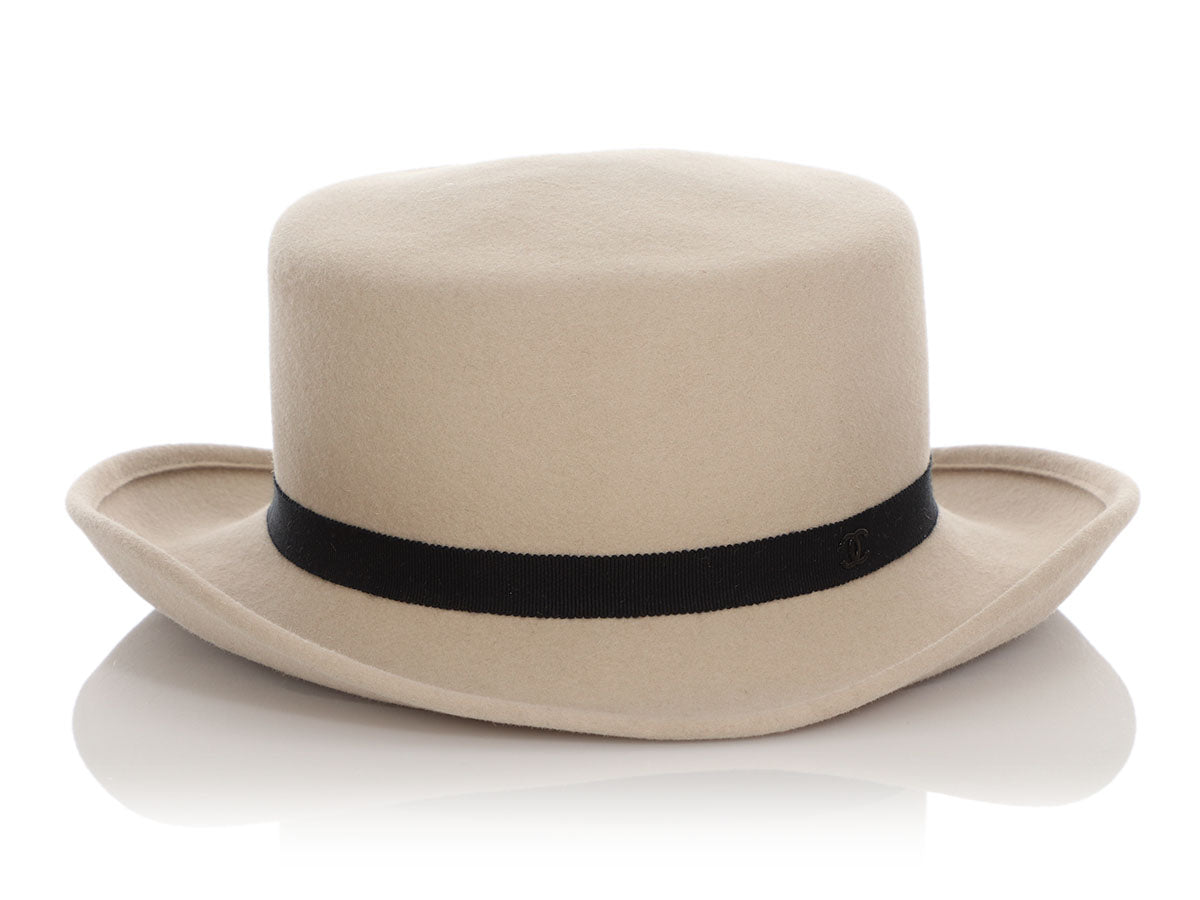 Hats Chanel Chanel Hats T.Cm 58 Cloth Size 58 cm