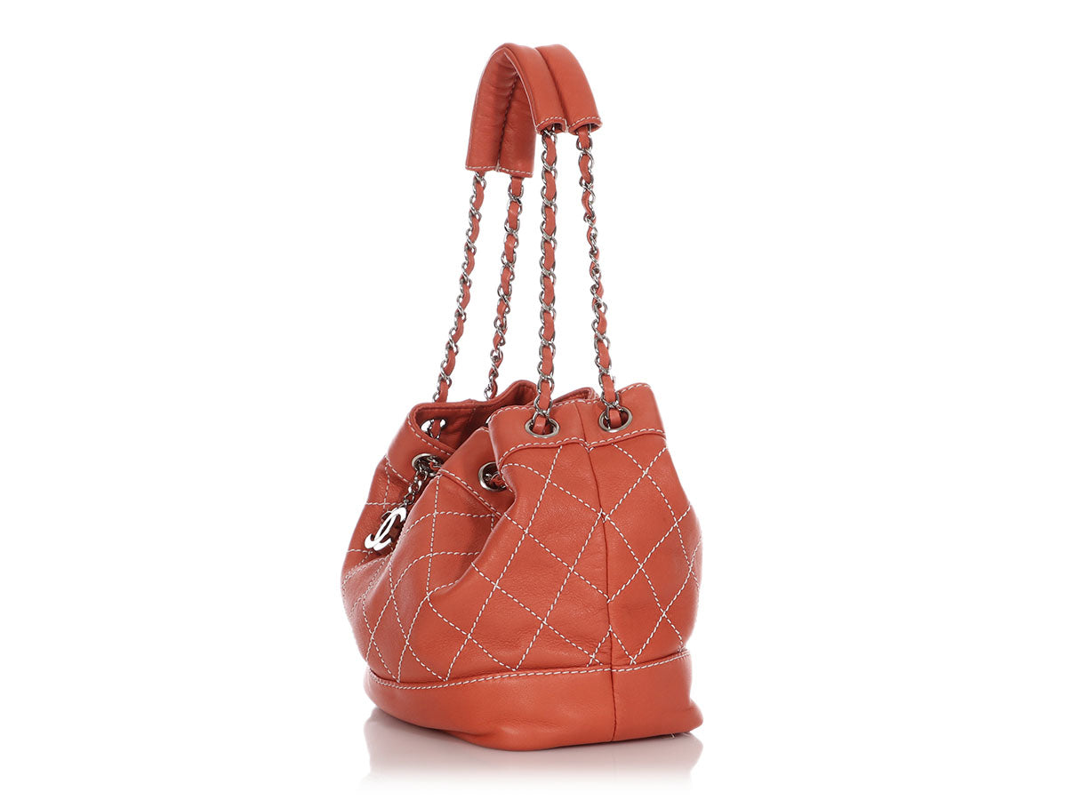 Chanel Red Drawstring Bucket Bag Shoulder Handbag Quilted Leather