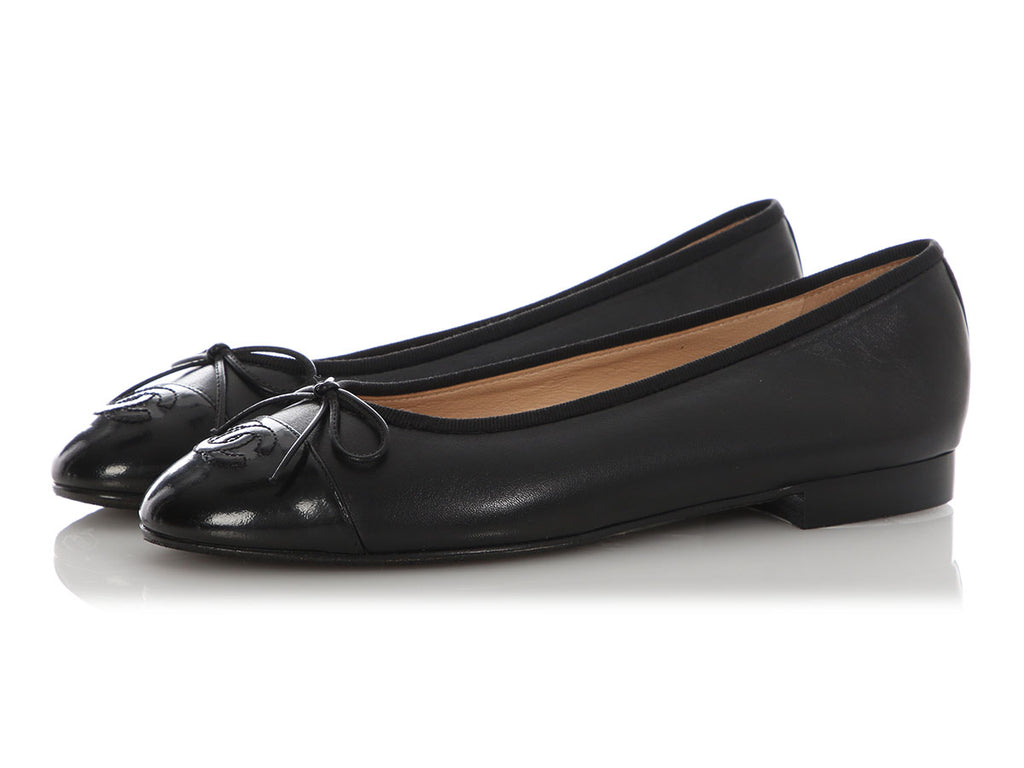 Chanel Black Cap Toe Ballerina Flats
