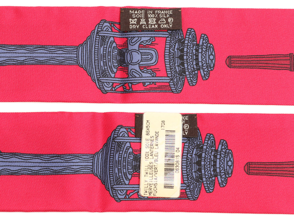 Hermès Merveilleuses Lanternes Silk Twilly Pair