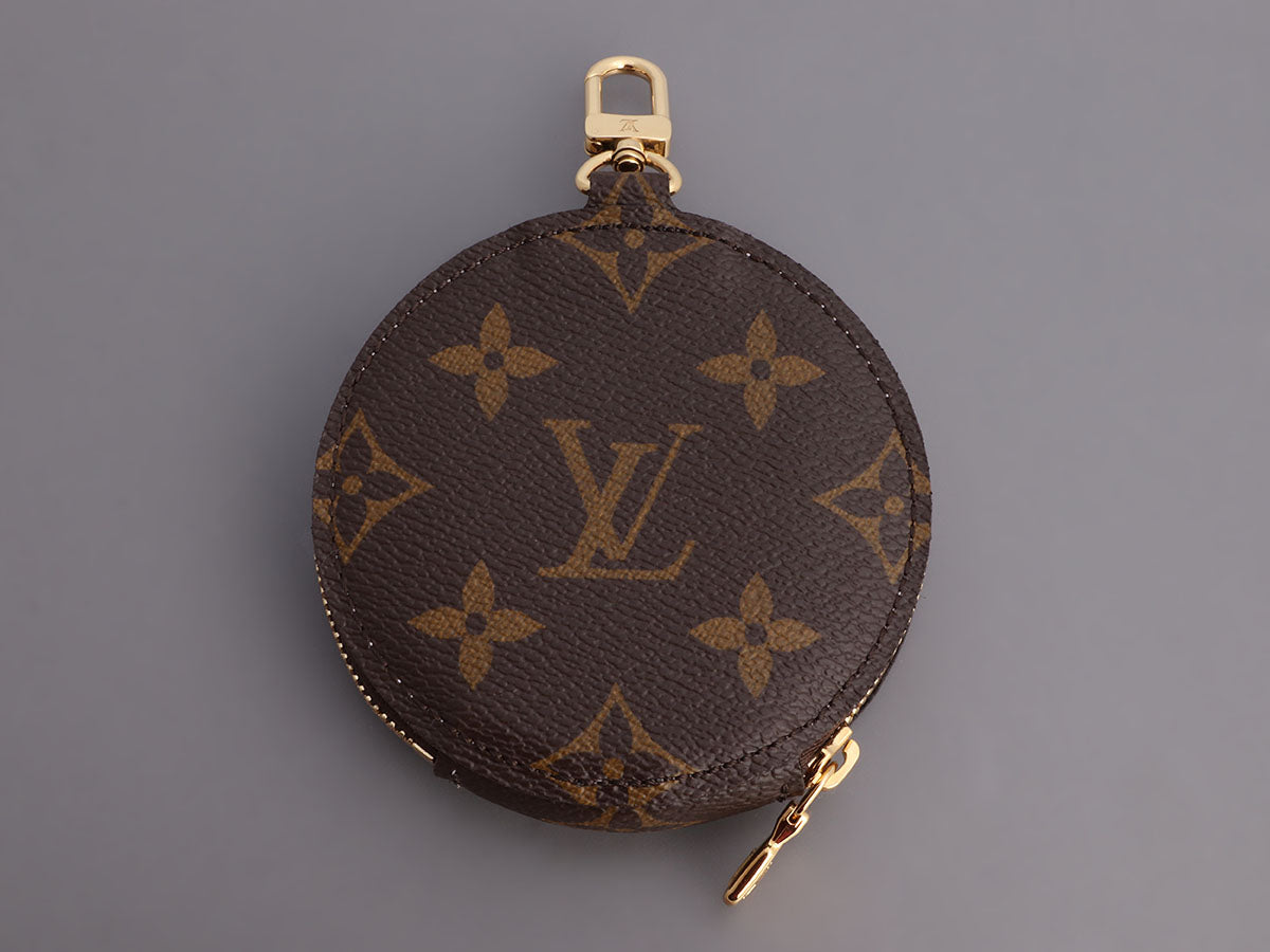 Louis Vuitton Silver Monogram Miroir Porte Monnaie Heart Coin Pouch - Ann's  Fabulous Closeouts