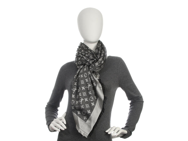 Louis Vuitton Black and Gray Umbra Shawl