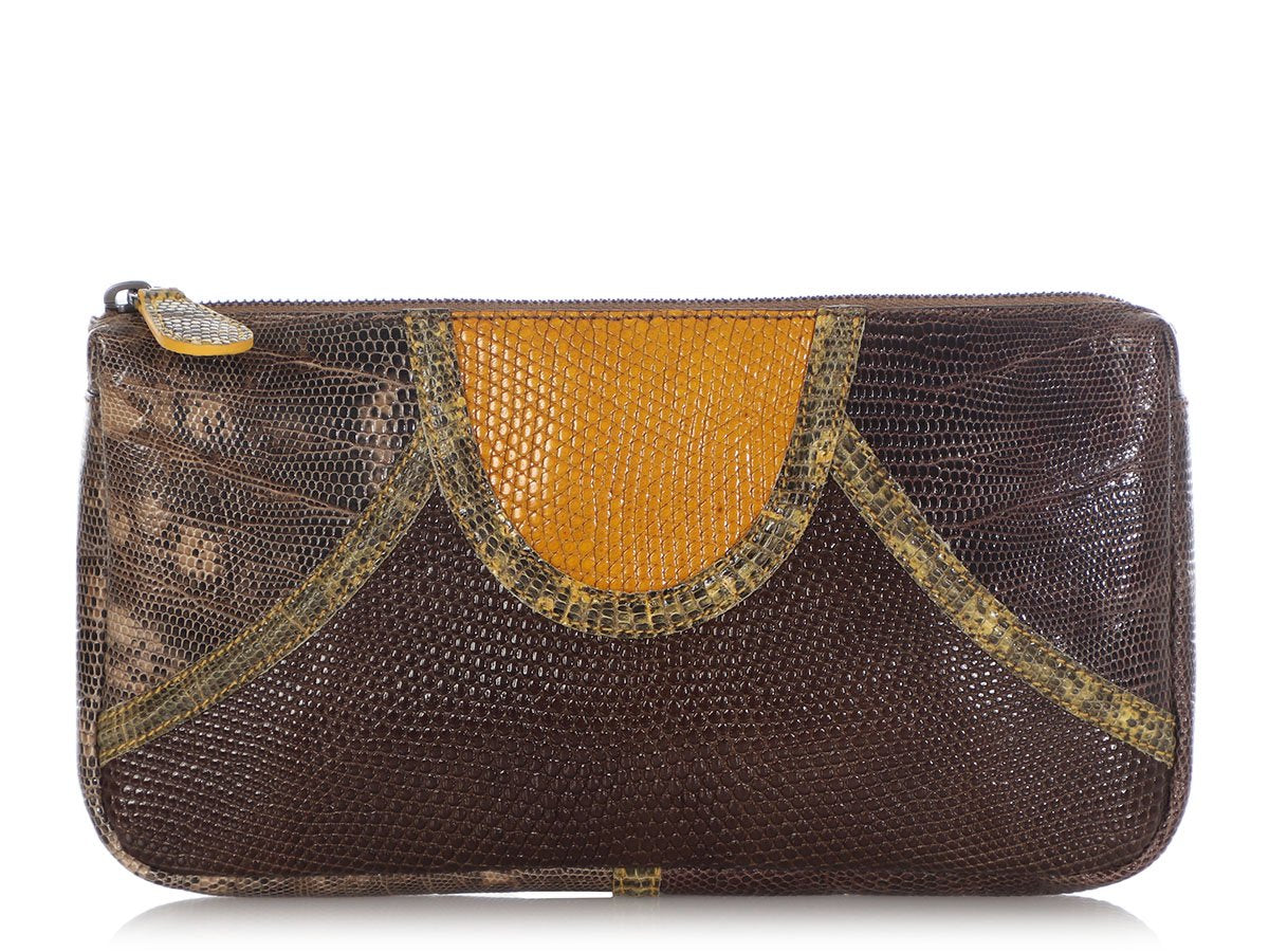 Michael Kors wallet sling bag Price: P4,450.00 Comes with price