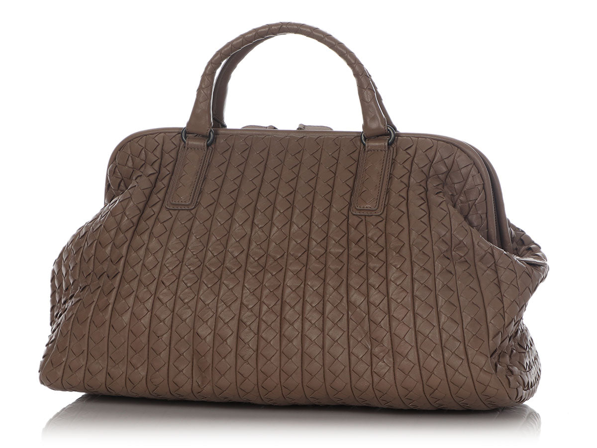 Bottega Veneta Shoulder Bag in Taupe and Beige Leather