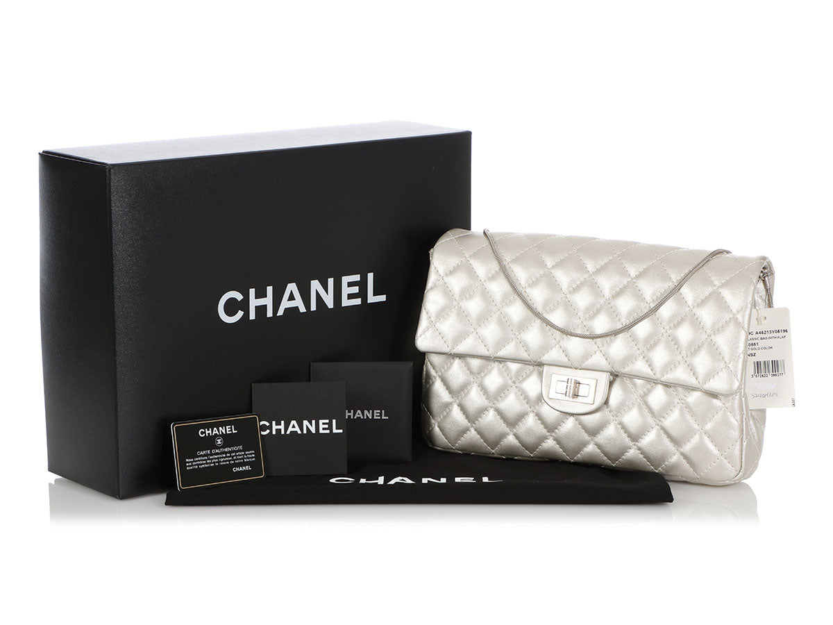 Chanel Multicolor Patent Calfskin And PVC Filigree Round Clutch With Chain  Silver Hardware, 2020 Available For Immediate Sale At Sotheby's