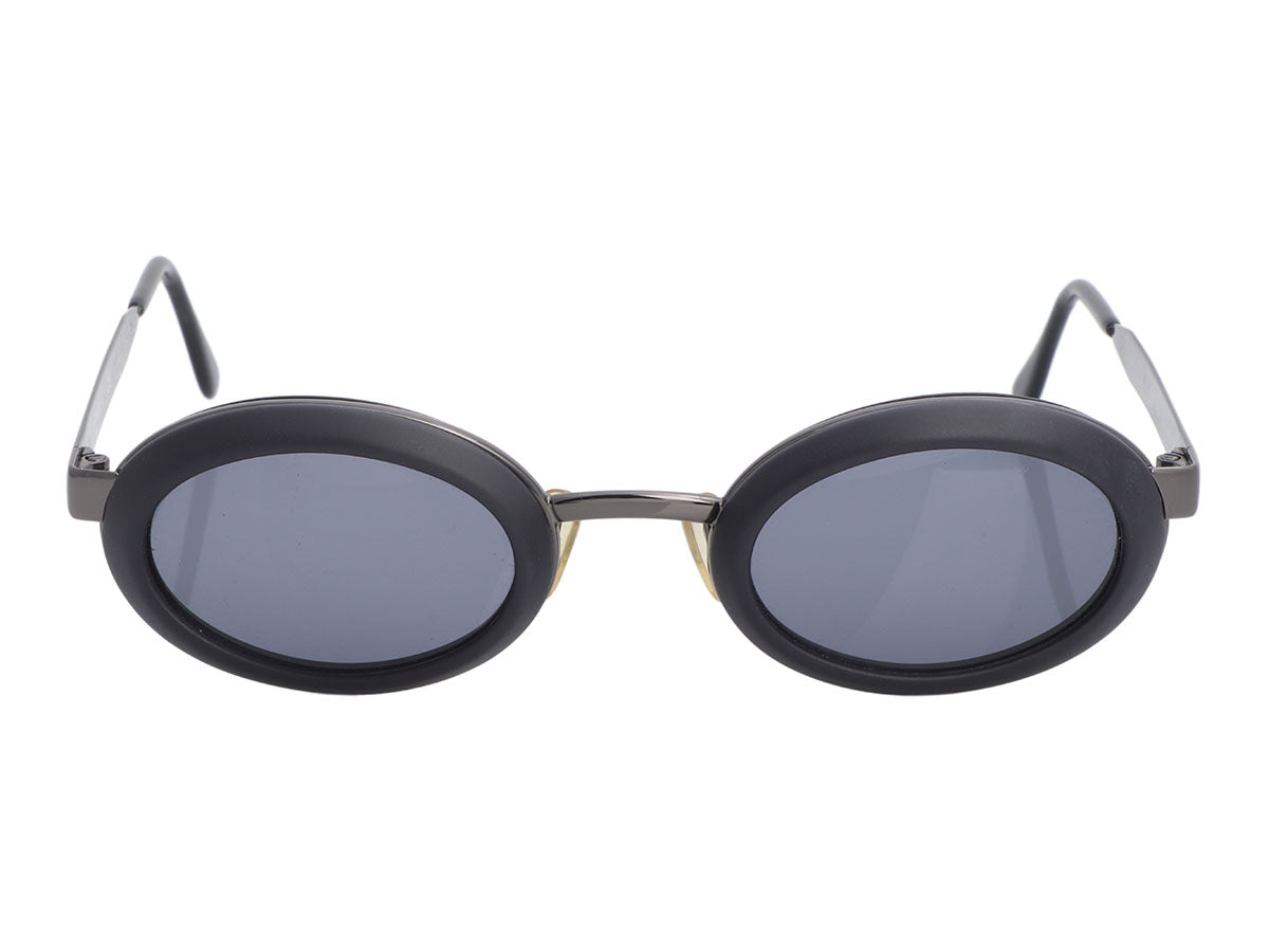 Chanel sunglasses  Chanel sunglasses, Chanel glasses, Sunglasses logo
