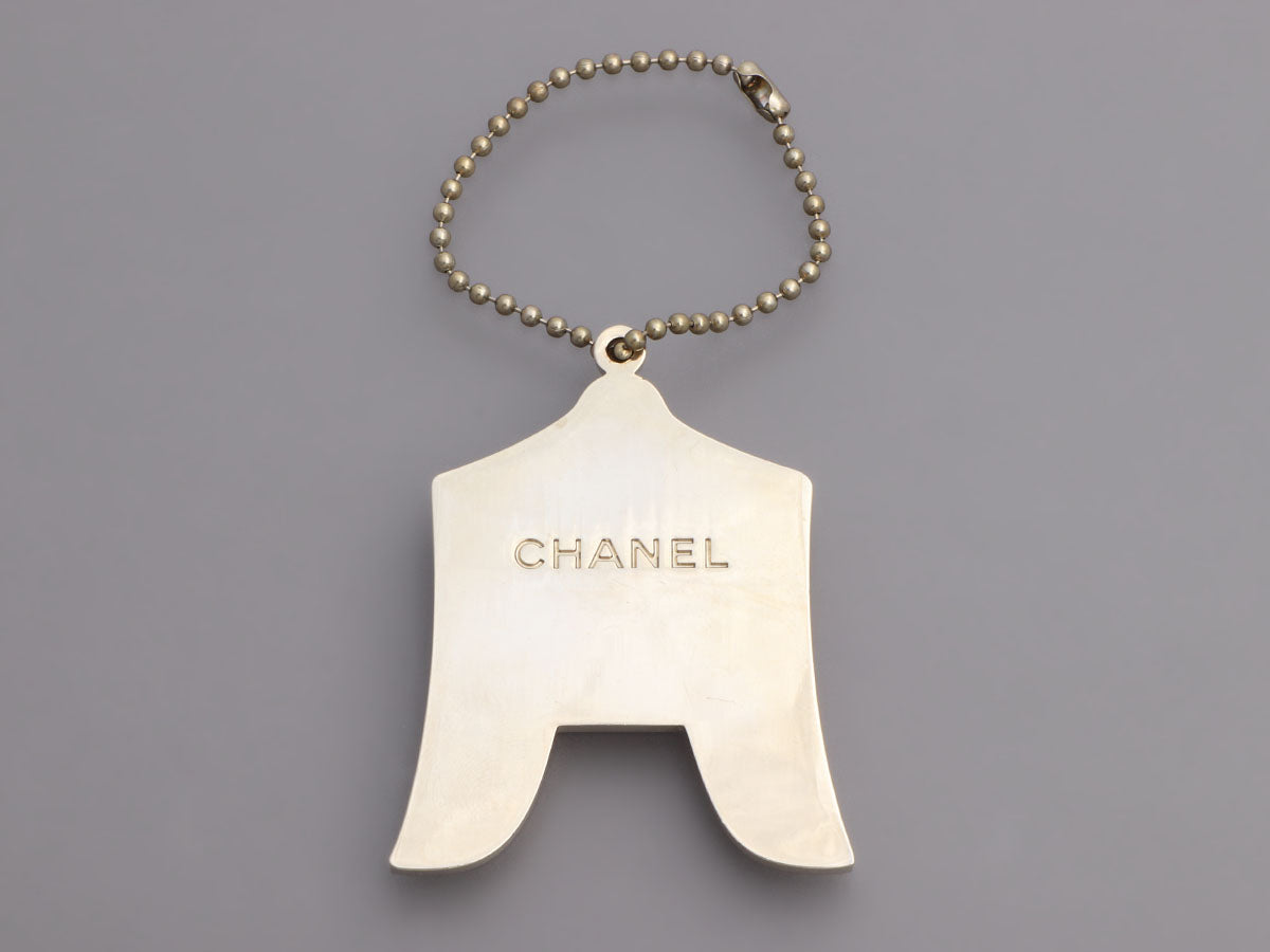 Chanel Black Quilted Aged Calfskin Mirror Charm Imitation Pearl Chain Small  2.55 Reissue East West Double Flap Gold Hardware, 2006 Available For  Immediate Sale At Sotheby's