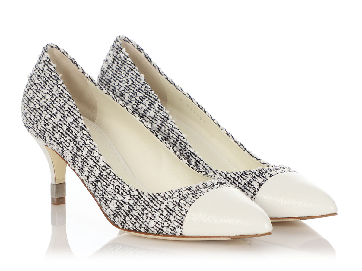 Chanel White and Black Tweed Capped Toe Pumps - Ann's
