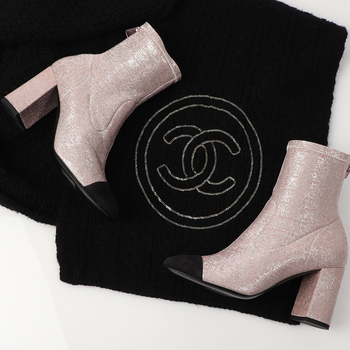 elektropositive mager væbner Chanel Pink and Black Sparkle Ankle Boots - Ann's Fabulous Closeouts