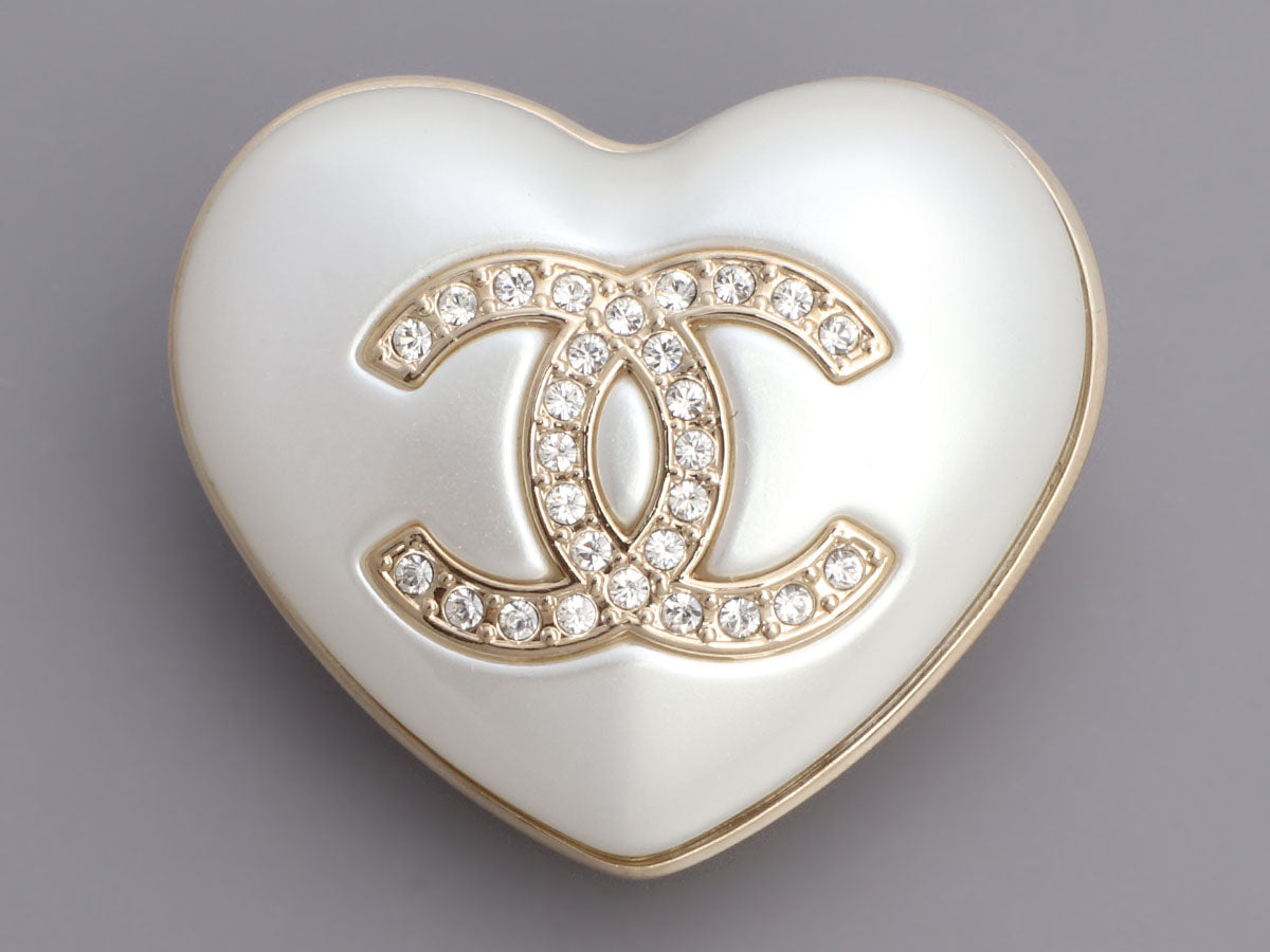 Chanel Crystal Logo Heart Brooch - Ann's Fabulous Closeouts