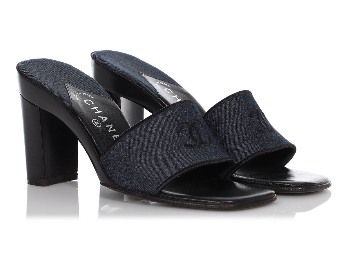 Leather mules & clogs Chanel Black size 41 EU in Leather - 35911889