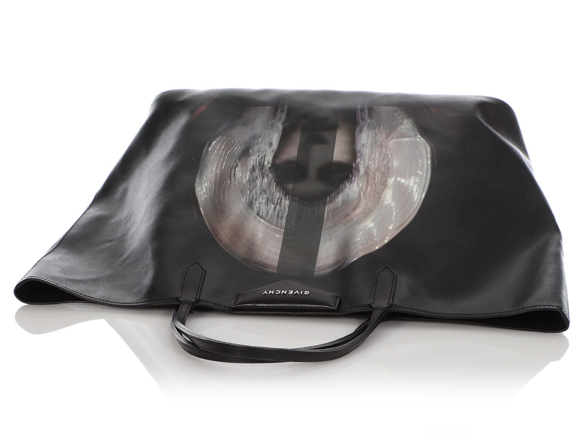 Givenchy // Black Antigona Magnolia Tote Bag – VSP Consignment