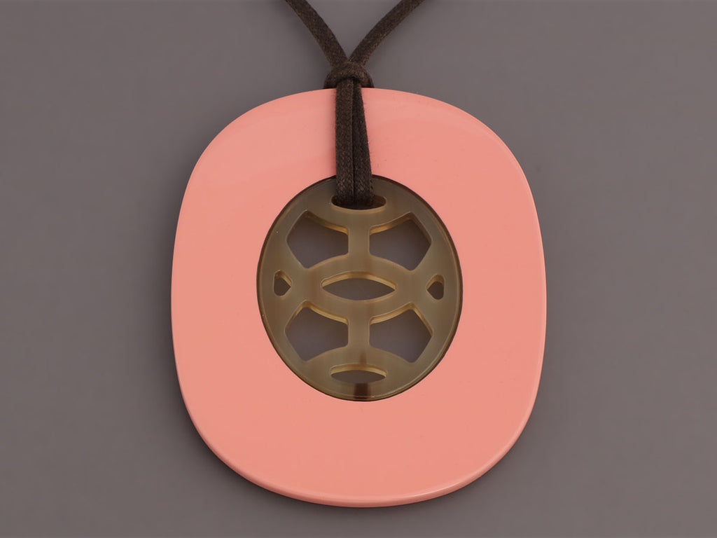 Hermès Peach Pink Lacquered and Natural Horn Lift Pendant Necklace