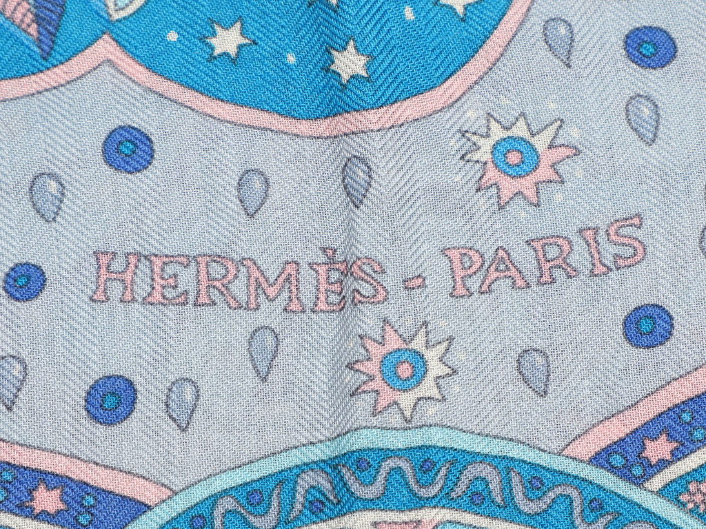 Hermès Aux Portes du Palais Cashmere Silk Shawl 140cm