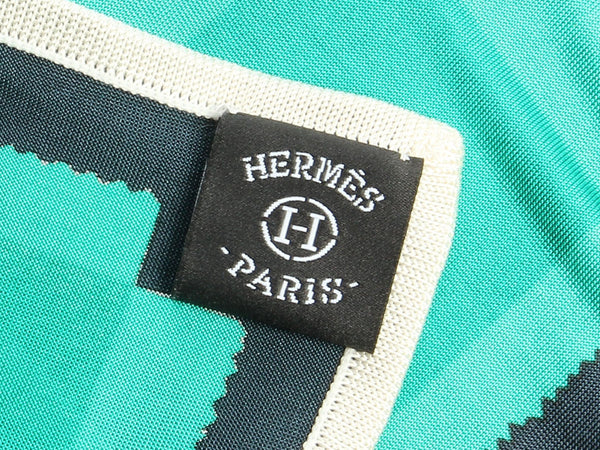 Hermès Tout en Carre Scarf - Ann's Fabulous Closeouts